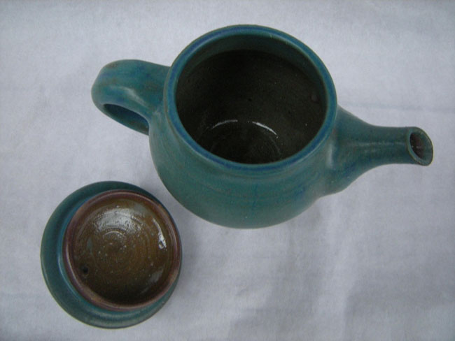 https://www.goodsfromjapan.com/images/blue-tea-pot-%284%29.jpg