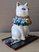 Maneki Neko Beckoning Cat For Fortune & Longevity White.
