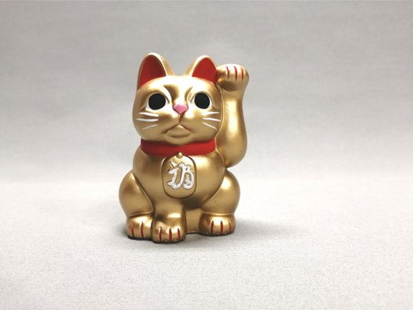 Height 10 cm; width 7 cm; depth 7 cm; Seto ware.