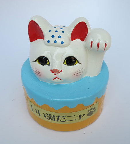 https://www.goodsfromjapan.com/images/bath-cat-5.jpg